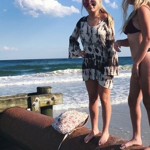 Billabong black and cream tie die boho dress